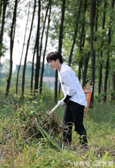 武藝|30歲武藝發福,拍視頻刻意賣萌撒嬌,粉絲吐槽:一把年紀不適合這風格