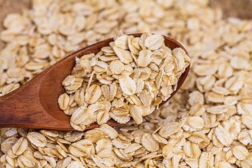 老年人|燕麦是骨质疏松的“发物”?提醒:若想保护骨骼,这3种食物少吃