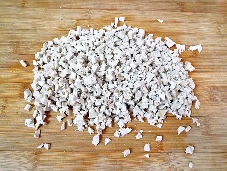 素包子此做法比肉都好吃，皮薄馅大，不回缩，大人孩子都说好吃