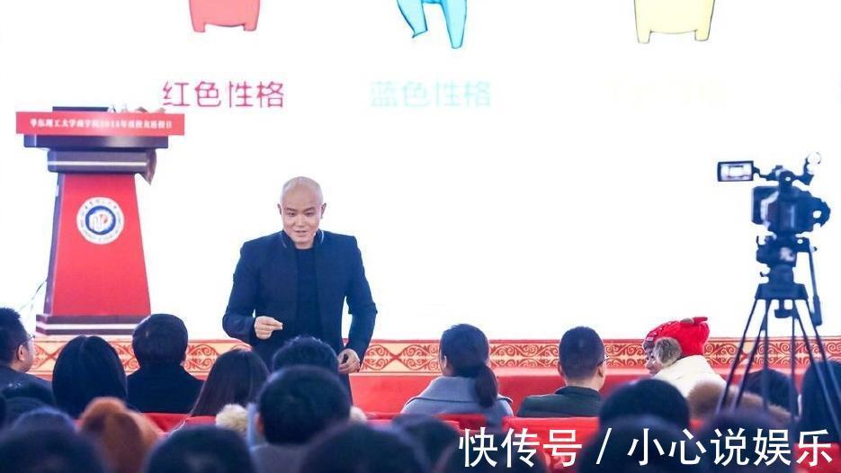 超级先生|孟非不再隐瞒,说出与乐嘉不和的真实内幕,难怪他沦落街头卖艺