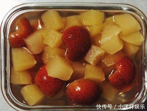 肚子|苹果和此物一起煮,血管畅通了,肚子不鼓了,女性不想显老可试试