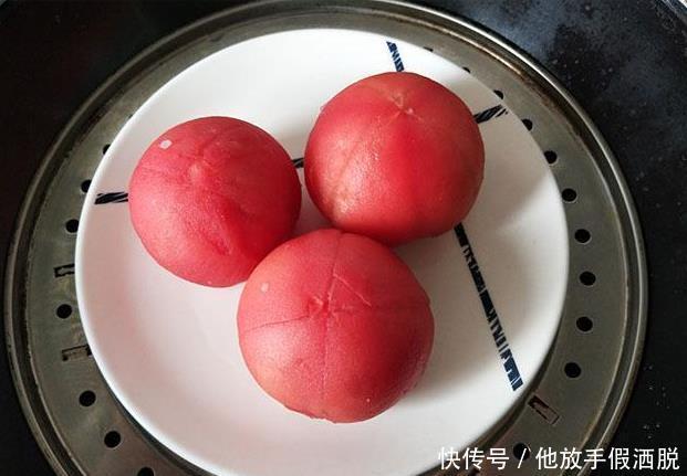 蒸8分钟就出锅,用来代替晚餐,坚持每天吃,皮肤好了,腰也细了