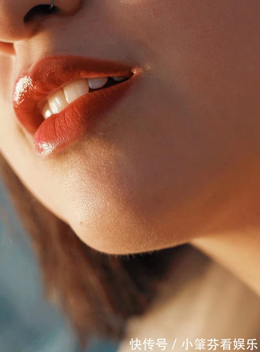 睫毛膏|清新草莓牛奶色唇膏配上楚楚动人的眼妆,效果绝了!