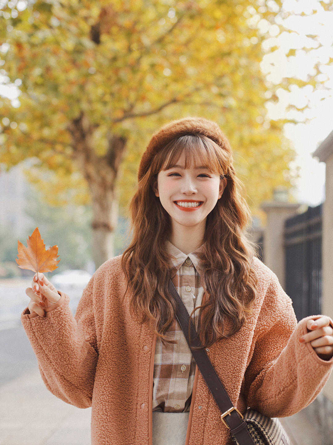 秋天|秋冬这样穿更有气质,展现另一面的完美,女生原来可以这么美