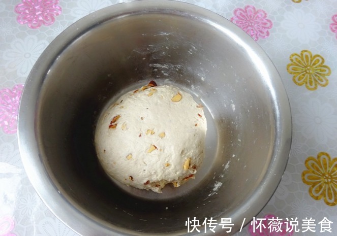 自从学会做这样的馒头，孩子隔三差五点名要，暄软甜润，真好吃