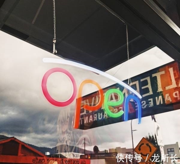武汉|澳餐厅称“武汉病毒”惹众怒被打差评，店家竟称遭到“有组织攻击”