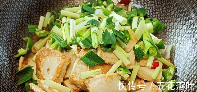 这才是干锅千页豆腐简单家常做法,豆腐鲜香入味,好吃下饭过瘾!