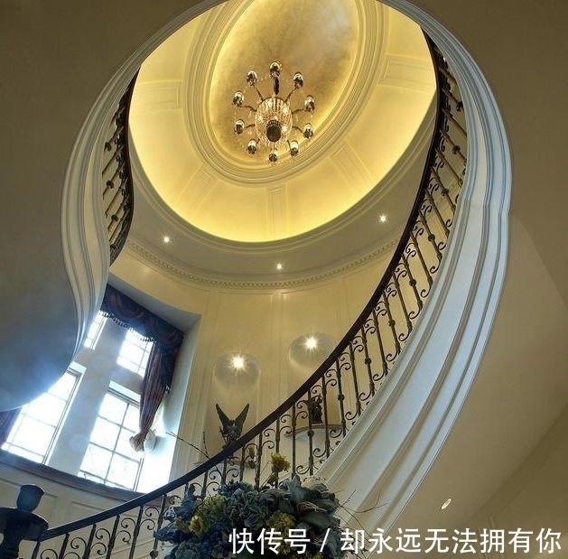男友|参观网恋男友家600㎡别墅,一进门我就被吓到了!果断选择分手!