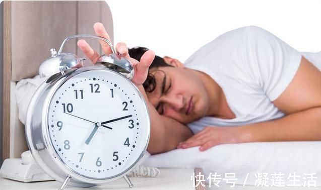 饭桌|失眠的“敌人”上线,睡前喝点,静心安神,或能一觉到天亮