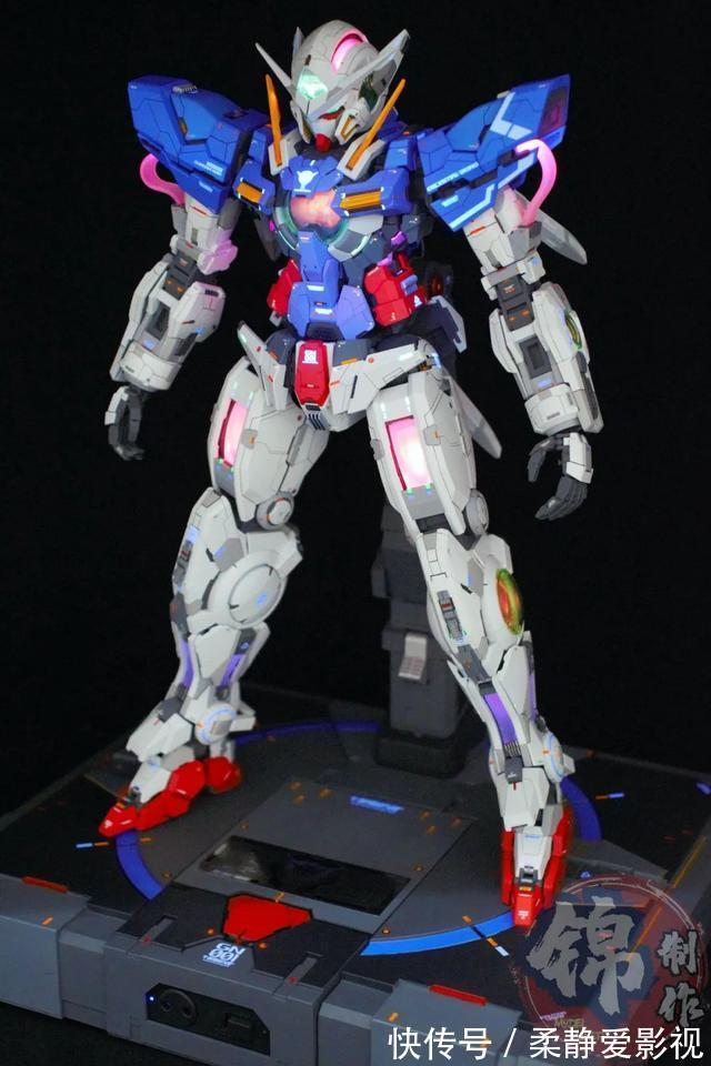 模型秀|高达模型秀:万代的PG能天使,作者超级认真