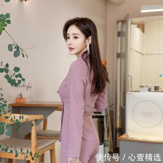 孙允珠|女神孙允珠高清时尚搭配:璀璨萤纱水溶浅粉色气质西装