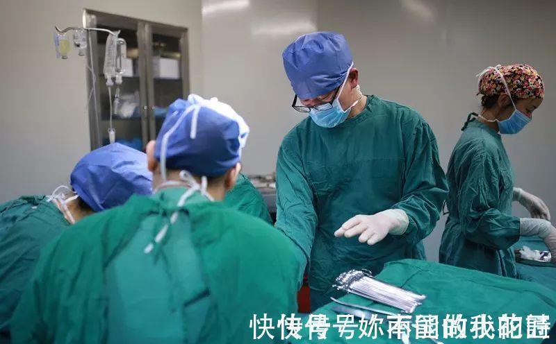 产妇|剖腹产只用“挨一刀”？过来人：尽说风凉话，经历这些就说不出口