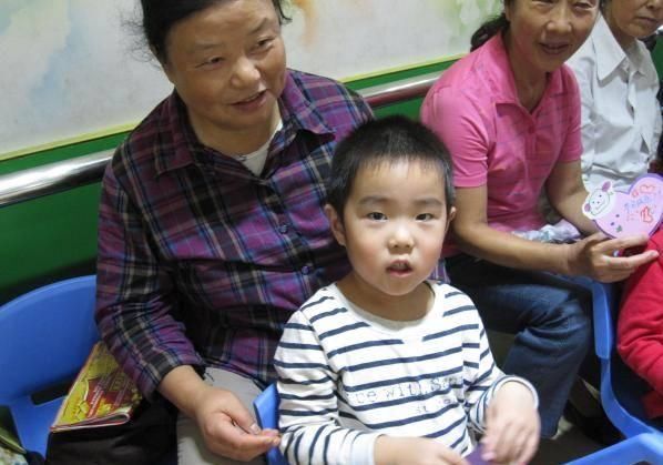 强盗|这3种食物像“强盗”,“抢”体内钙,影响孩子长个,尽量少吃