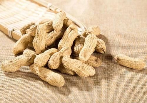 减肥|减肥的人不能吃花生？营养师：若不想腰上长赘肉，6种美食要远离