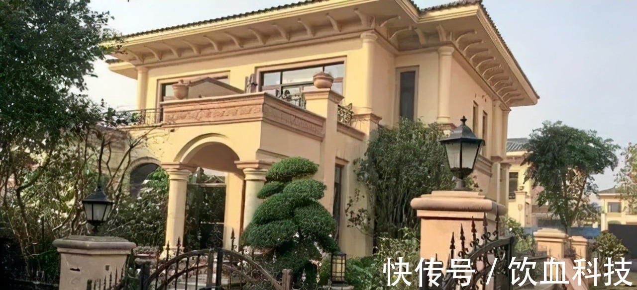 学费|一声叹息:天价学费、厕所镀金的恒大足校,终于走到了崩溃边缘