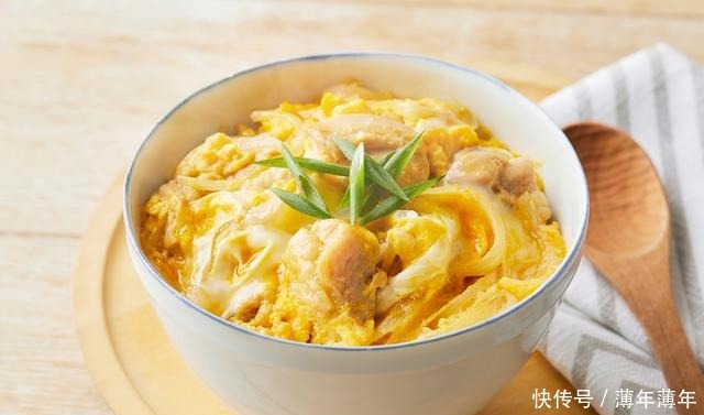 孩子|早餐这样做,孩子最爱吃,一大碗上桌,营养好吃又漂亮,看饿了