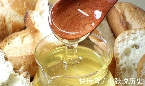 期限|才知道,这5种食物不怕过期,放得越久越有价值,看完提醒家人