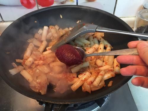 步骤|辣白菜炒年糕，香味浓郁，步骤简单，自己学会想吃不用外面买