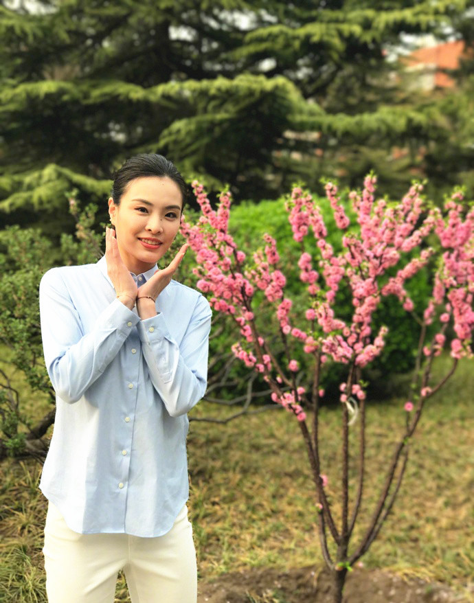 跳水|“跳水女王”吴敏霞好仙,穿粉色礼服唯美清新,曾拒绝嫁豪门