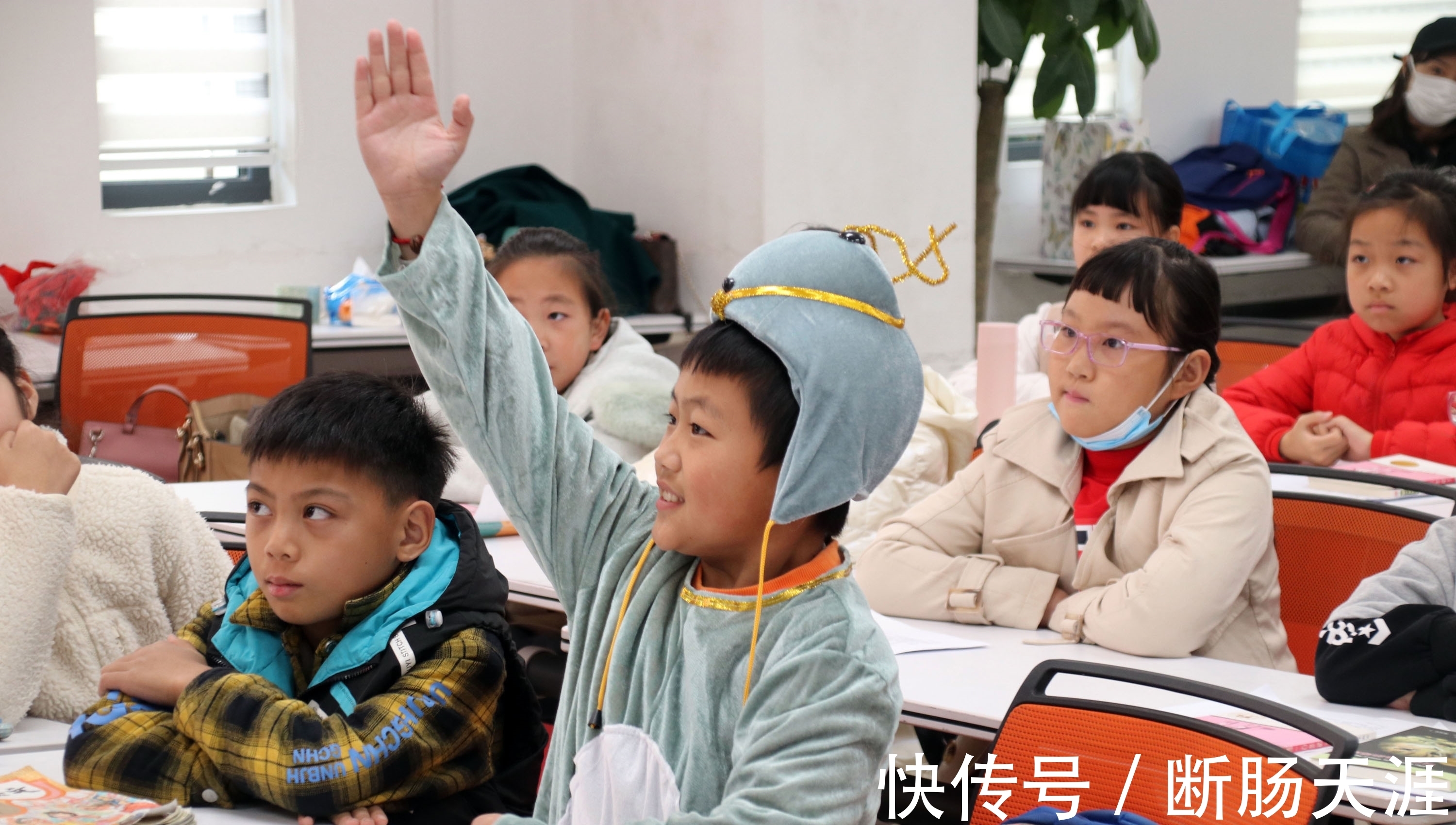 苏州@苏州:暖冬有你 为爱而来——萤火虫公益阅读会小舟老师带你共读《时代广场的蟋蟀》