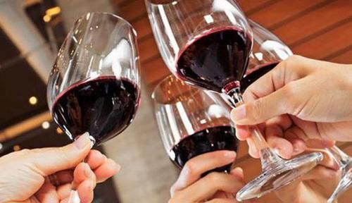 糖尿病患者|3种食物是“含糖大户”，糖尿病人若常吃，打再多胰岛素也无效果