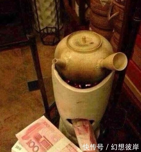 |搞笑图片幽默段子笑话:用纸币来烧水么,钱可真够多的啊