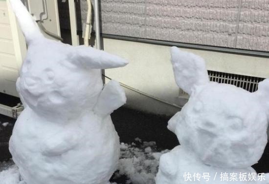 真正的二次元有多可怕下雪天别人堆雪人，他堆出大型手办