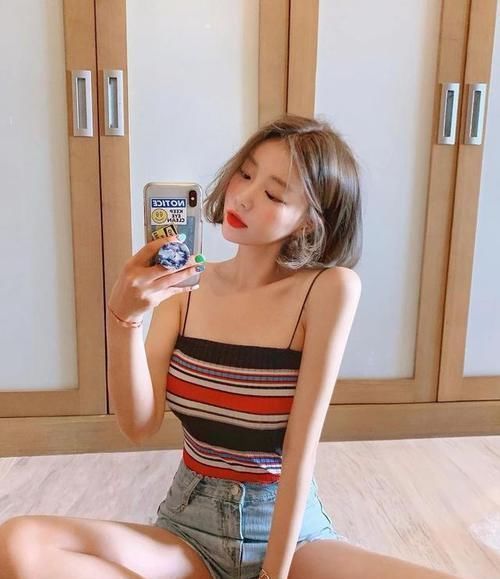 条格、印花工装衬衫太花哨，不如穿件霜色工装衬衫，简约低调时髦