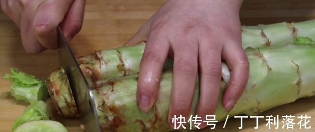 凉拌莴笋条|这才是莴笋最好吃的做法，不炒不煮，营养不流失，比吃肉还香！
