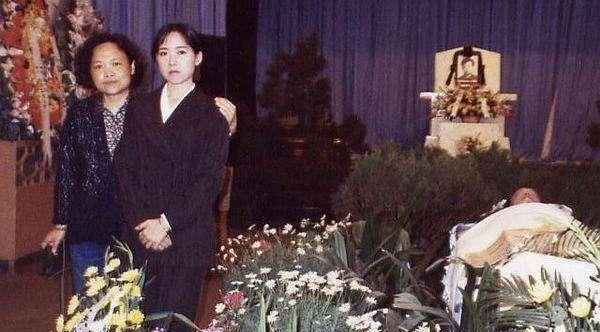 45岁王小波惨死前的一幕:额头撞破皮!医生在牙齿内检测出白灰