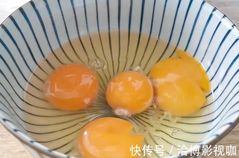 西红柿|金针菇营养非常丰富,只需要搭配一个西红柿,鲜香美味,超级下饭