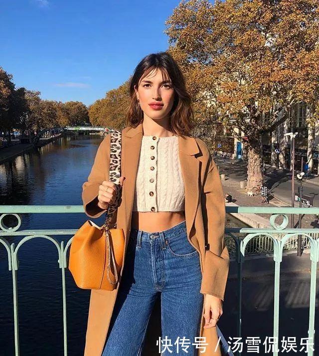 入秋的针织衫该怎么穿?女人来学学法式优雅风,浪漫和高级通通有
