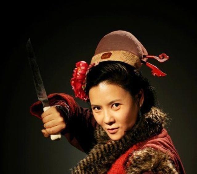 李化龙#评书五大女汉子一位飞刀难躲,一位阵斩罗士信,擒程咬金等三将!