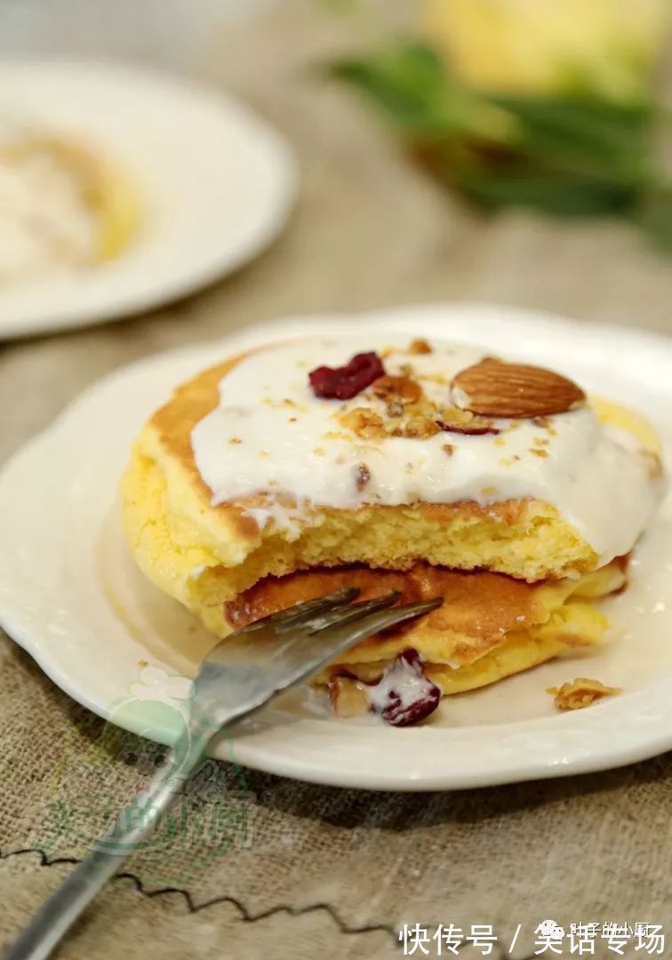 没有烤箱怎么做蛋糕4种方法电饭煲、微波炉、平底锅和蒸蛋糕