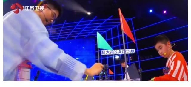 少年們|少年力量不容小覷，《超腦少年團》揭秘學(xué)霸家庭的教育秘密