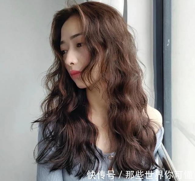 打理 今天给大家分享20款烫发免打理的发型!