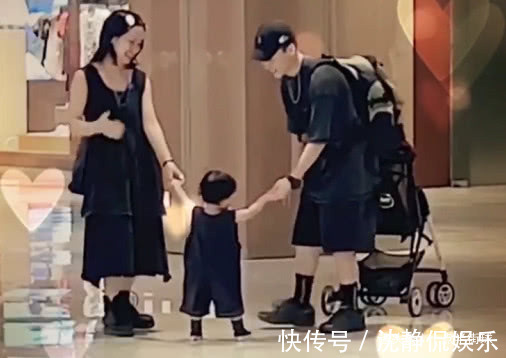 宝妈|“秀恩爱夫妇”带娃逛街火了,萌娃大概是个意外