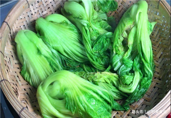 酸汤|腌酸菜时,一定不能放盐,教你正确做法,3天就能吃,放一年不坏