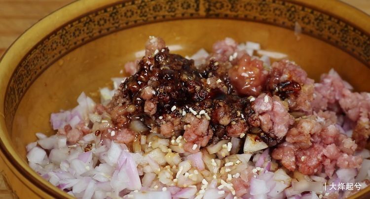 洋葱最好吃做法,花2年研究,一次做4个,比吃肉还解馋