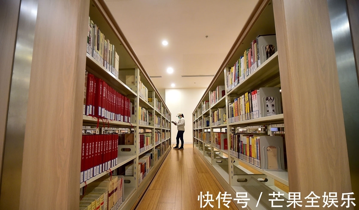 阅读!唯有书籍具有那种神秘的魔力,让我们用别人的眼睛观察