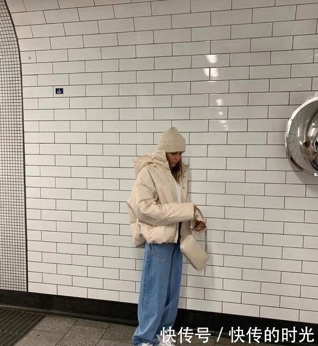 白色|冬季,羽绒服建议多穿这4种“颜色”,不仅时尚耐看,还特温暖