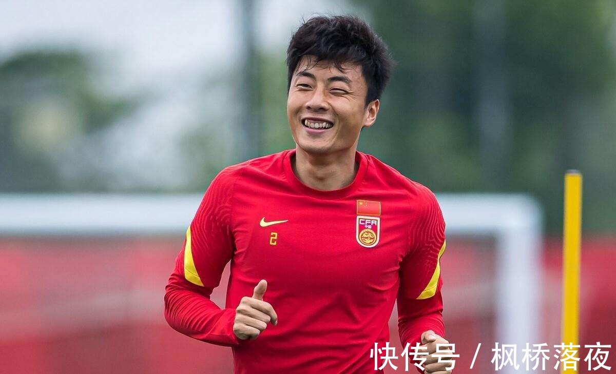 节奏|中超场均1万米在欧洲啥也不是?30岁国足铁人直言,跟不上节奏!