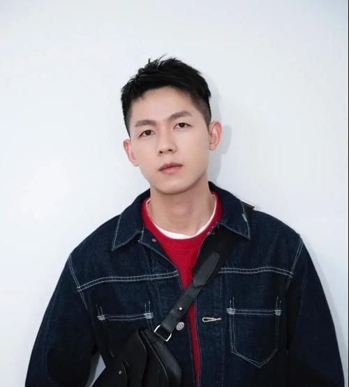 时尚|男生剪“两边铲短”发型真的很帅,2021留好这3款,时尚又帅气!