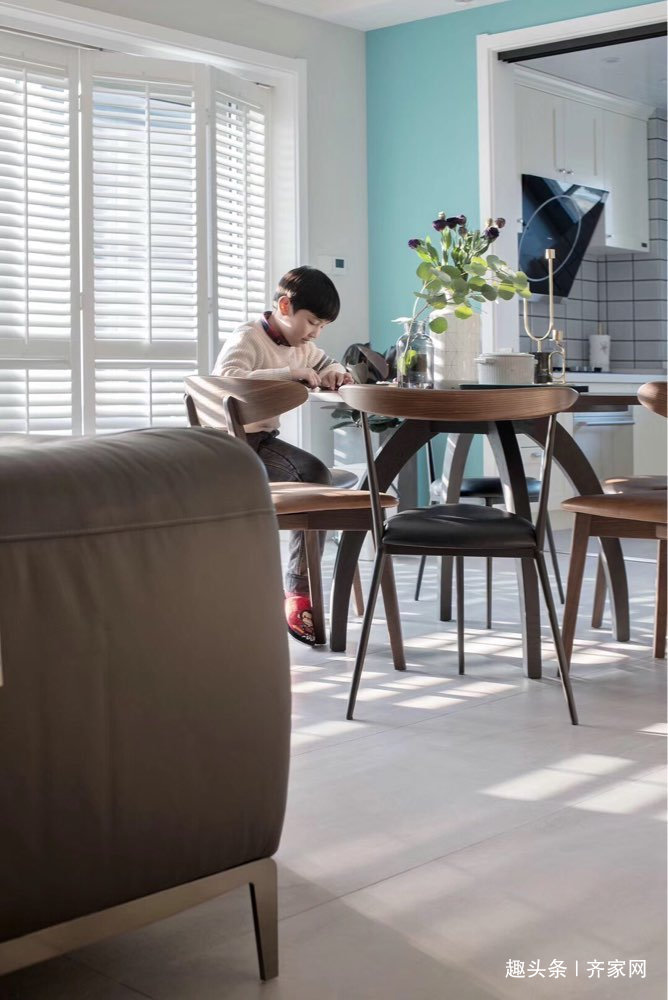 暖色系|男主医生,女主教师,还有一双儿女的暖色系温馨家庭的居住空间