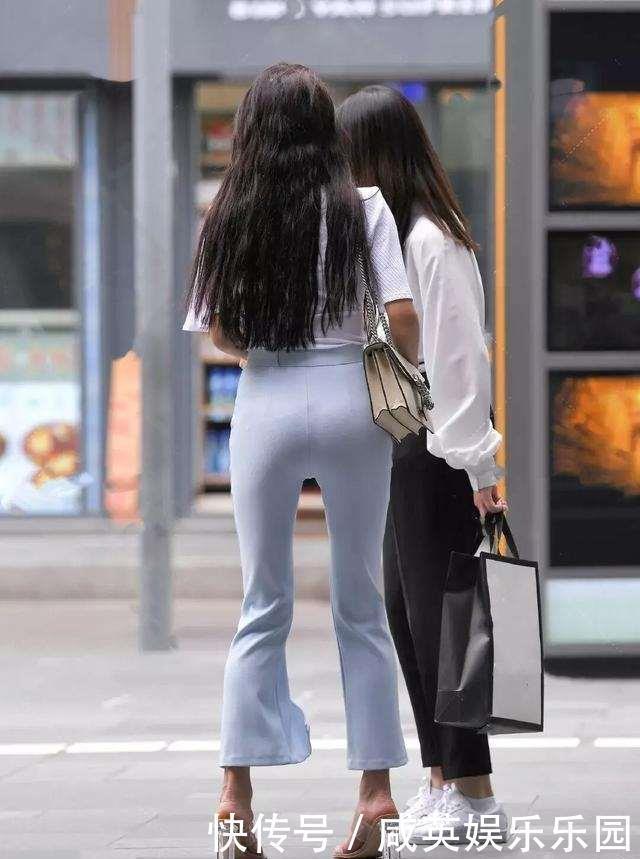 牛仔裤 美丽打底裤的美女,才能契合自身气质,时尚优雅