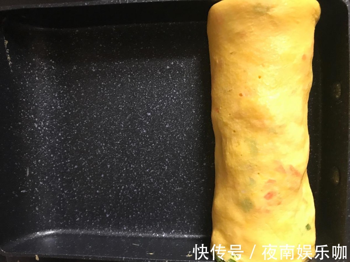 鸡蛋|精致细腻,口感丝滑,在家做营养高的鸡蛋卷