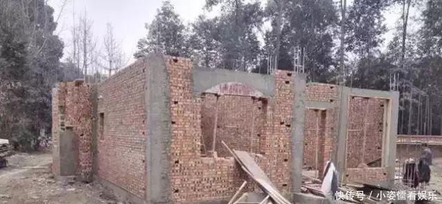 地基|赚钱了,要回家盖一栋这样的别墅,带开放式车库,让邻里都来羡慕