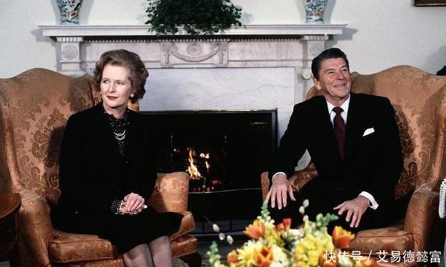 苏联那|西方为何能够轻易解体苏联呢？因为在苏联宪法中找到了一个漏洞