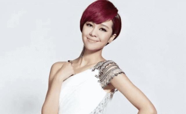 郁可唯|当年在超女连前三都没进;如今演唱会一票难求,混得比冠军好