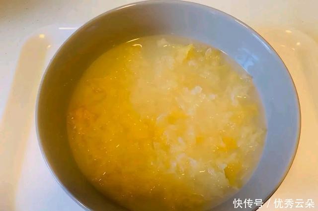 记住|炖银耳时,20分钟就出胶,记住这4招,汤汁黏稠,天冷要多吃